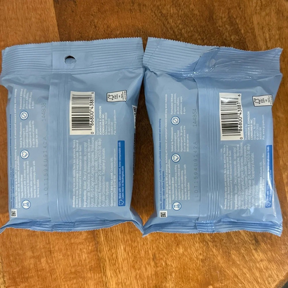 2 Pack of Neutrogena Makeup Remover Cleansing Towelettes, 25CT - Picture 3 of 7